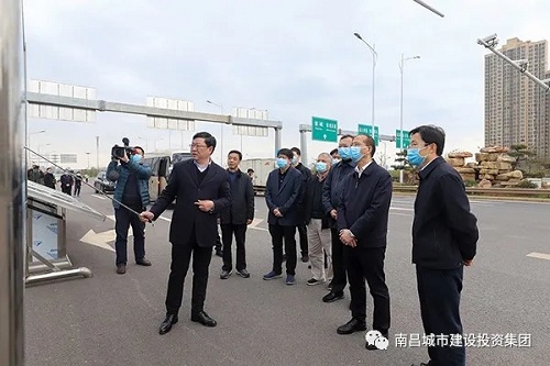 吳曉軍深入昌南大道快速路、洪都大道快速路項目現場(chǎng)調研指導